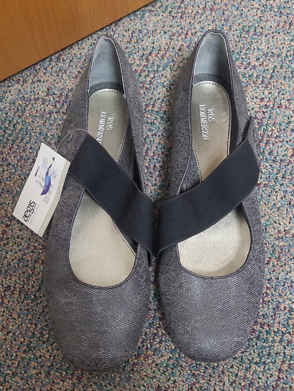 NWT Ros Hommerson Blue Denim Distressed Mary Jane Flats with Black Elastic Strap